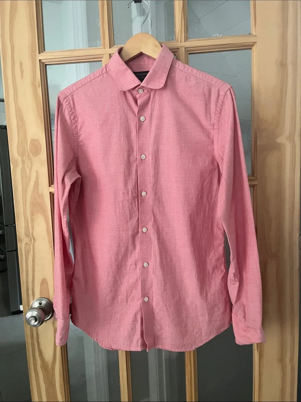 Banana Republic Stretch Tailored Slim Fit Casual button down Salmon EUC, small